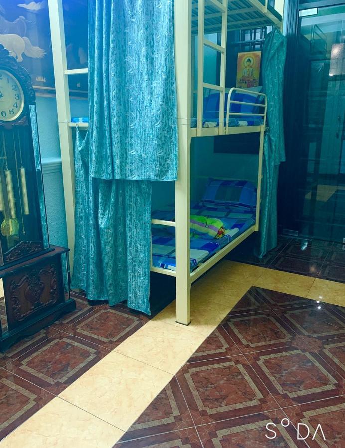 Lucky Homestay Sai Gon Airport & Gan Benh Vien 175 Ho Chi Minh City Bagian luar foto